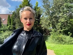 Angel Wicky – Jerk off instructions in latex
